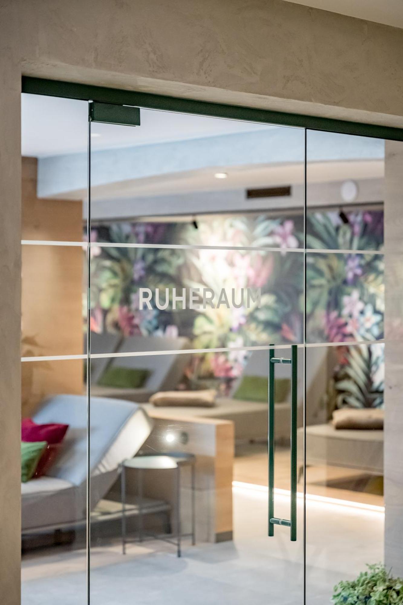 Tilia Living - B&B Mit Dem Komfort Eines Kleinen, Feinen Hotels Ried im Oberinntal Exteriör bild