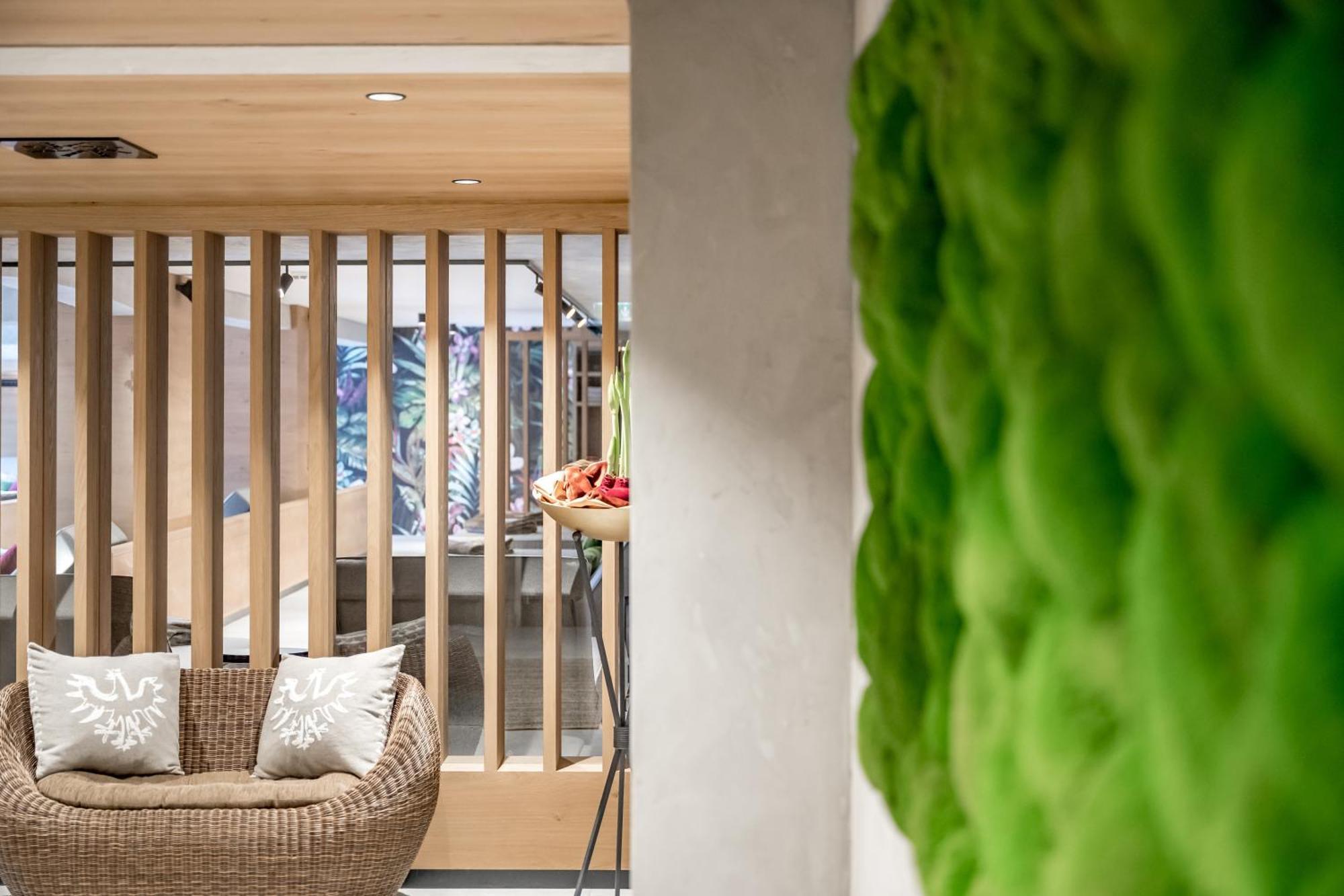 Tilia Living - B&B Mit Dem Komfort Eines Kleinen, Feinen Hotels Ried im Oberinntal Exteriör bild