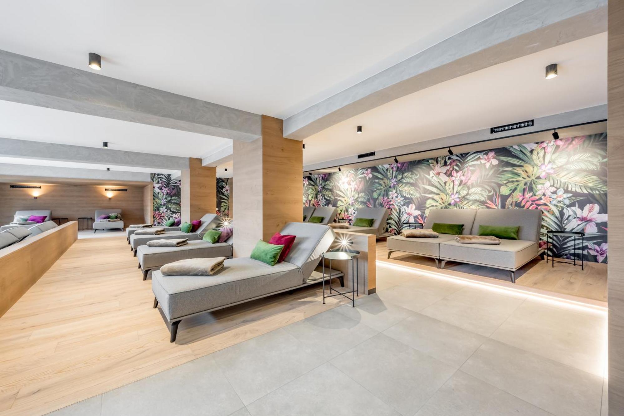 Tilia Living - B&B Mit Dem Komfort Eines Kleinen, Feinen Hotels Ried im Oberinntal Exteriör bild