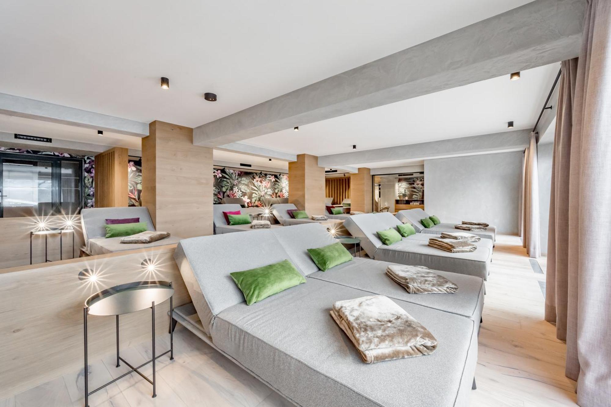 Tilia Living - B&B Mit Dem Komfort Eines Kleinen, Feinen Hotels Ried im Oberinntal Exteriör bild