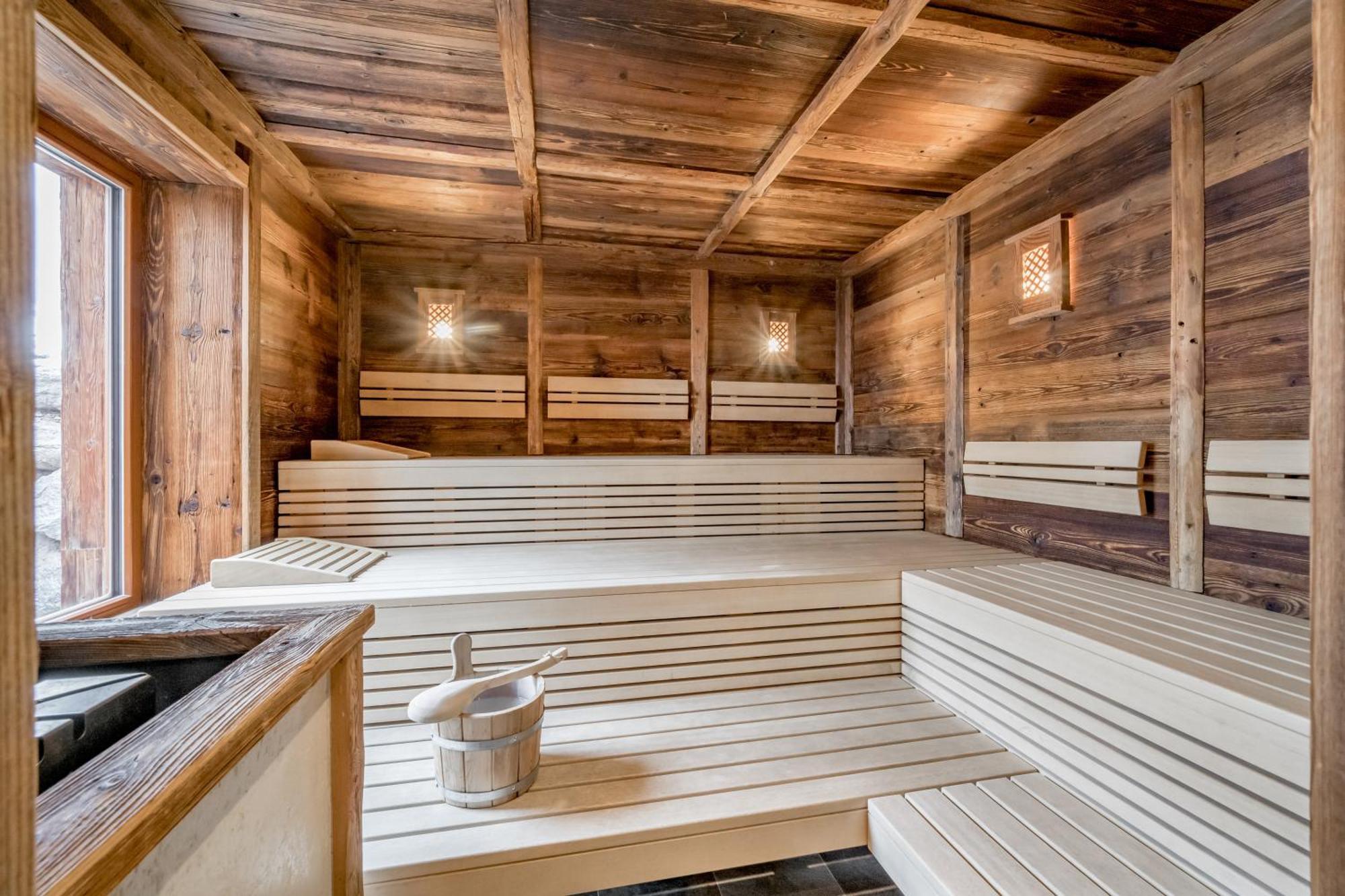 Tilia Living - B&B Mit Dem Komfort Eines Kleinen, Feinen Hotels Ried im Oberinntal Exteriör bild