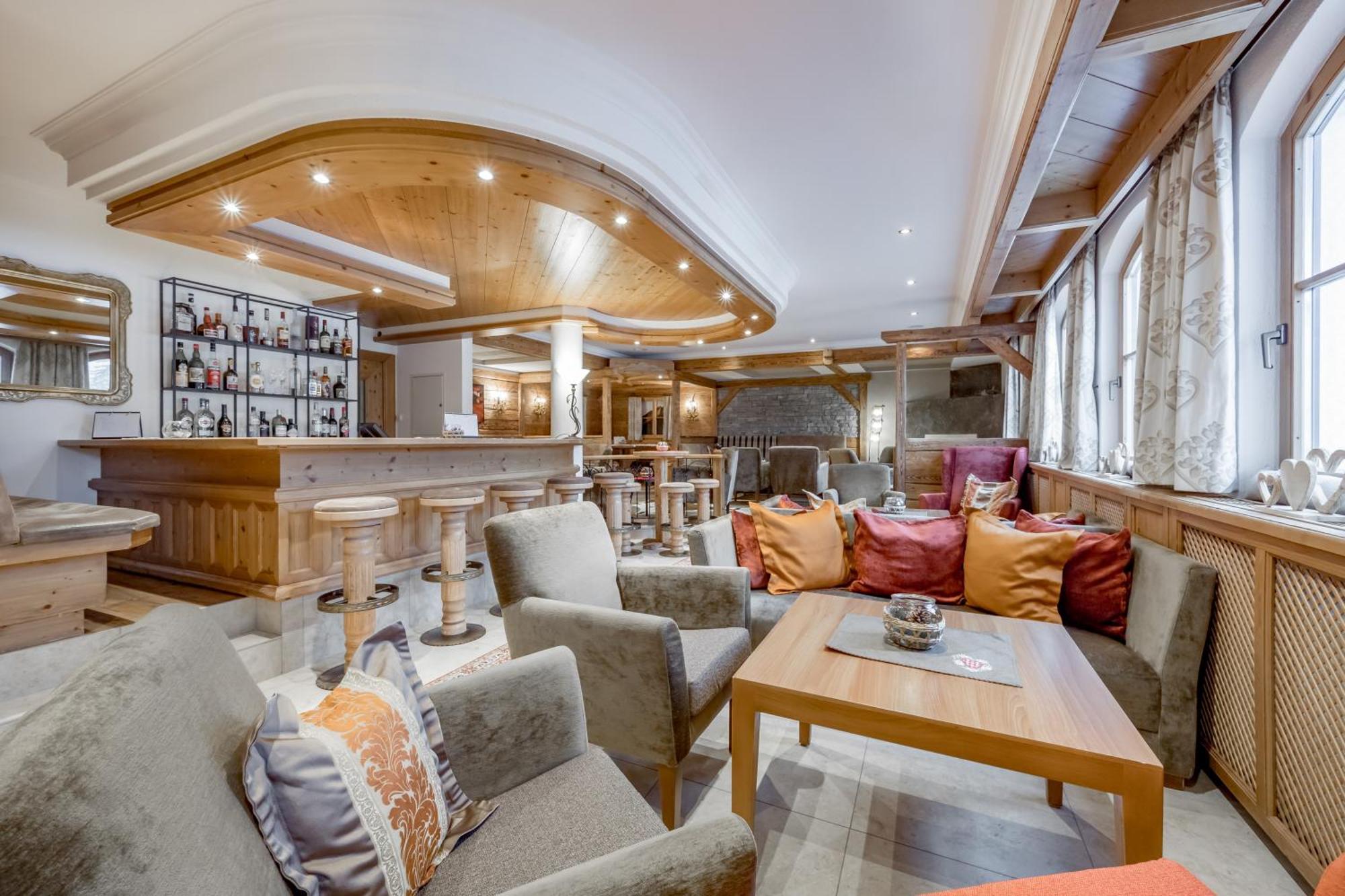Tilia Living - B&B Mit Dem Komfort Eines Kleinen, Feinen Hotels Ried im Oberinntal Exteriör bild