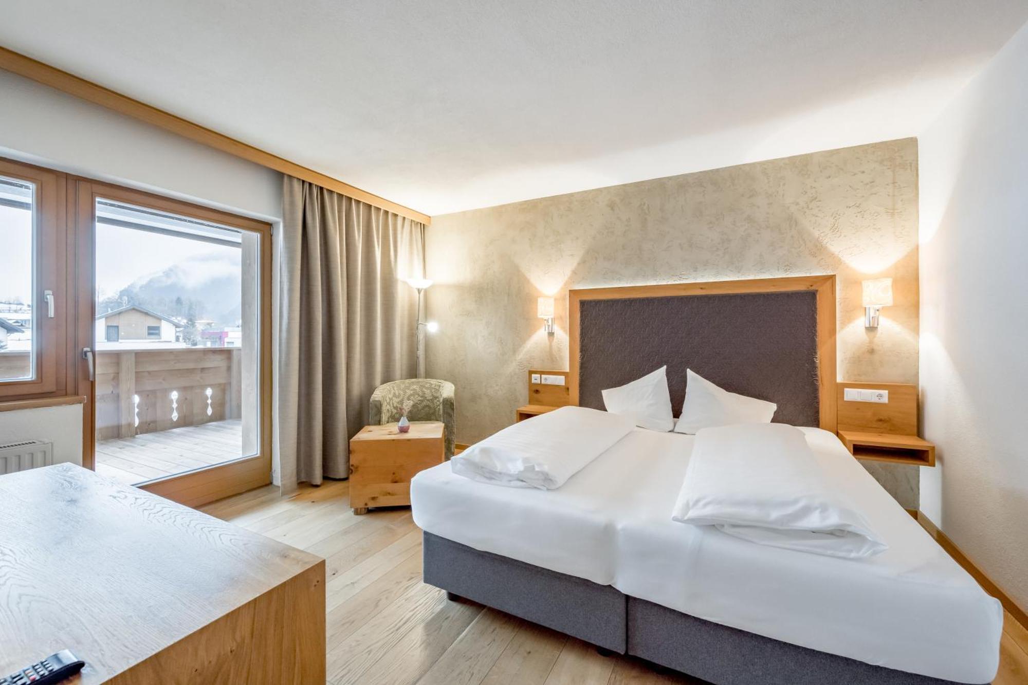 Tilia Living - B&B Mit Dem Komfort Eines Kleinen, Feinen Hotels Ried im Oberinntal Exteriör bild