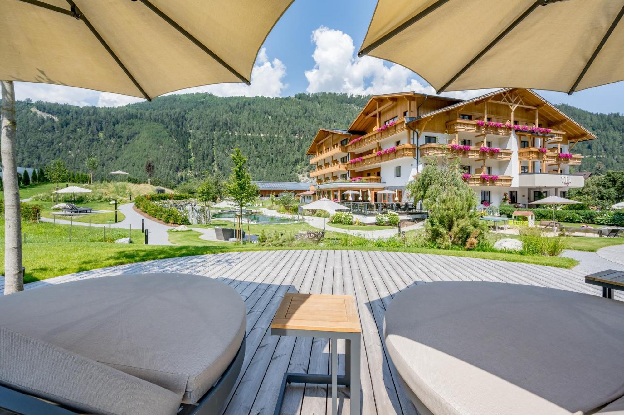 Tilia Living - B&B Mit Dem Komfort Eines Kleinen, Feinen Hotels Ried im Oberinntal Exteriör bild