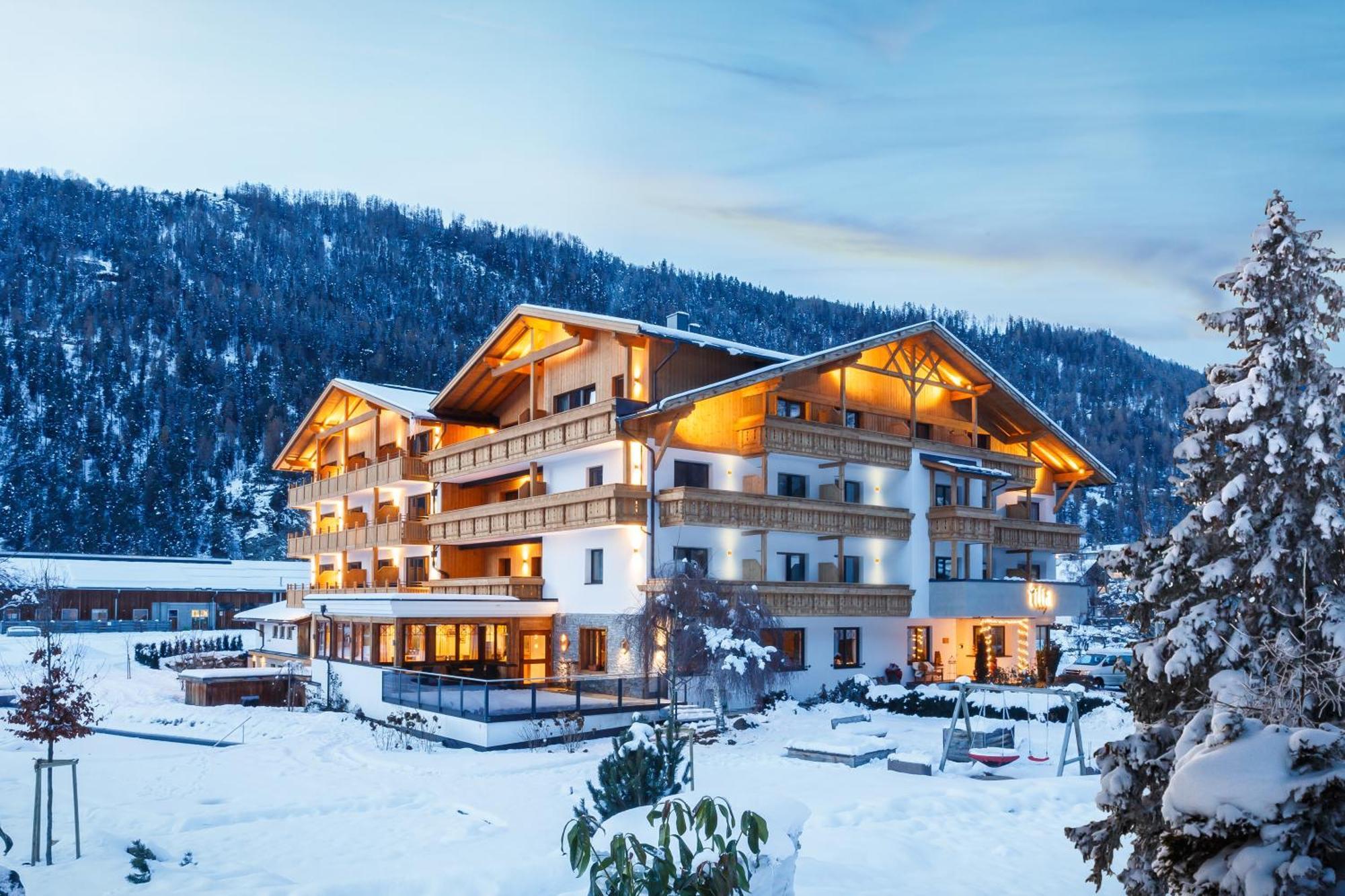 Tilia Living - B&B Mit Dem Komfort Eines Kleinen, Feinen Hotels Ried im Oberinntal Exteriör bild