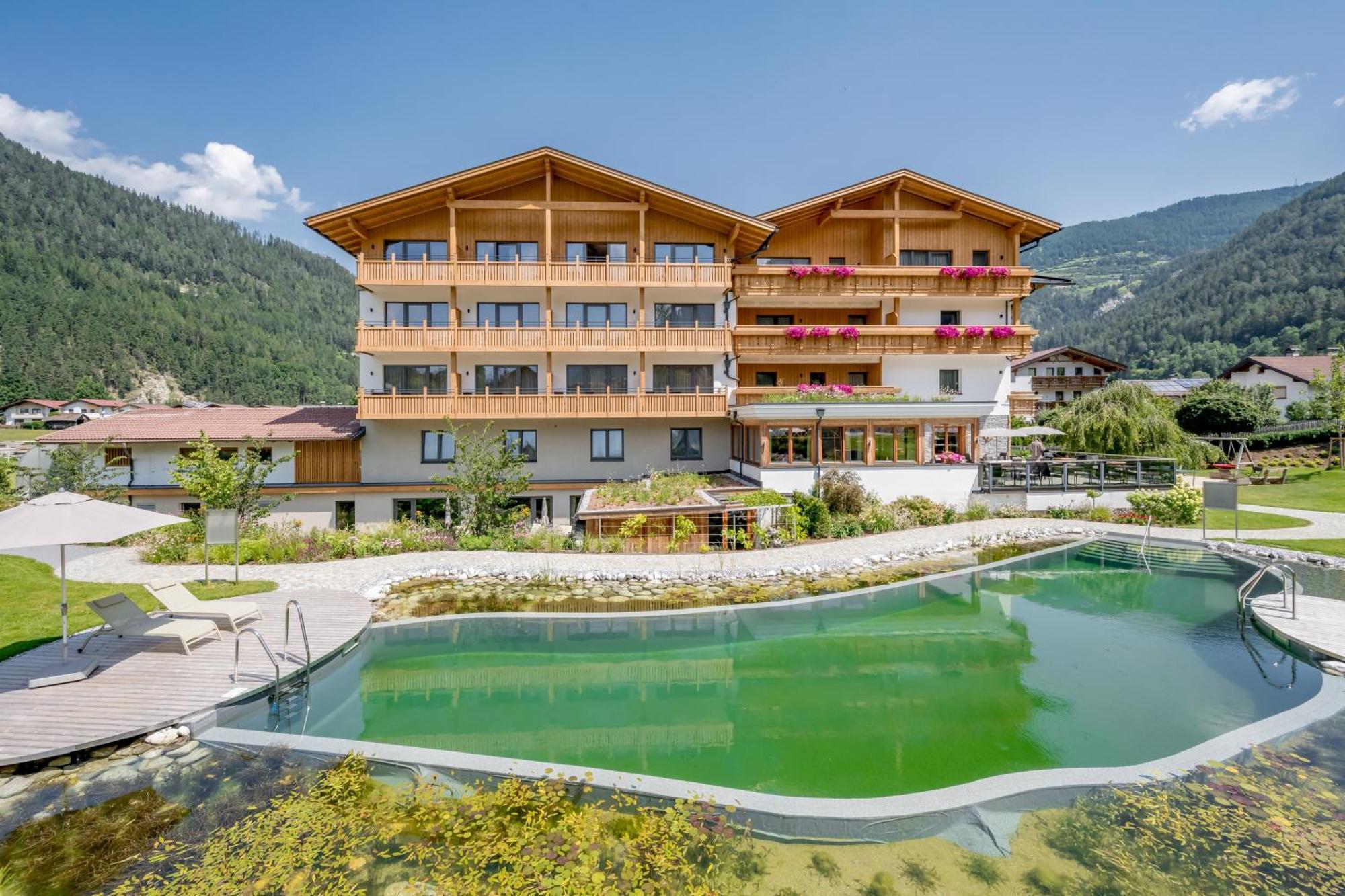 Tilia Living - B&B Mit Dem Komfort Eines Kleinen, Feinen Hotels Ried im Oberinntal Exteriör bild